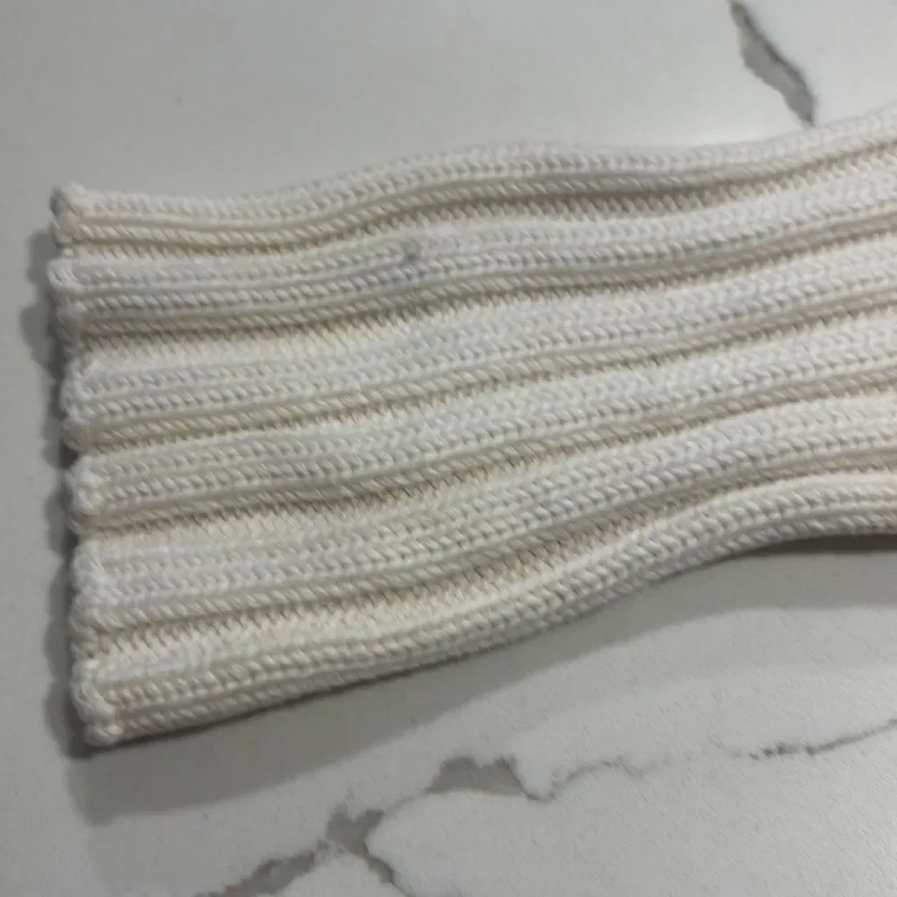 GAP | Girls Ribbed Cream Knit Cropped Button Sweater Size 4/5 XS